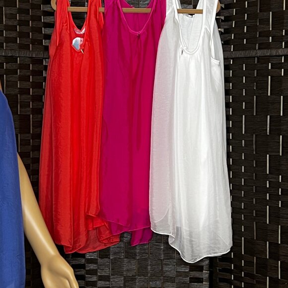 WOMEN SILK TOP SIZE S/M - Picture 2 of 4